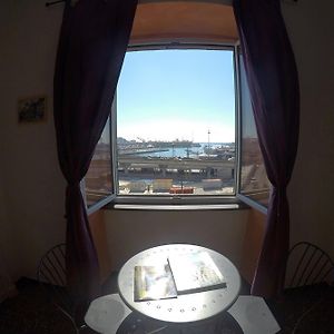 B&B Al Fronte Del Porto